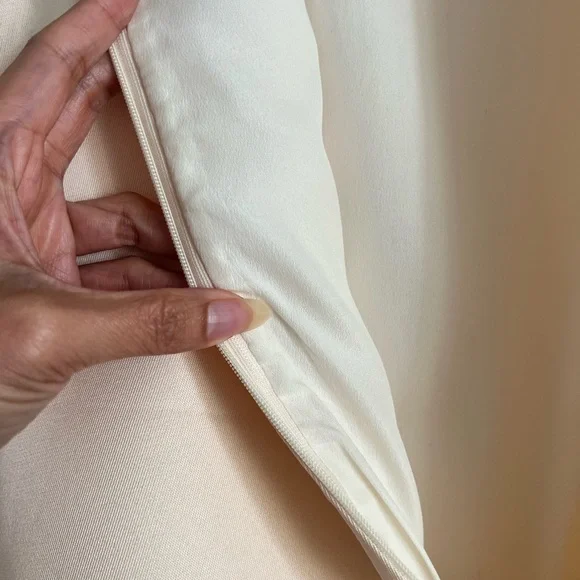 Elegant Light Beige Ivory Cream Peachy Sleeveless Dress with Ruffle Hem ~ small - Picture 5 of 7